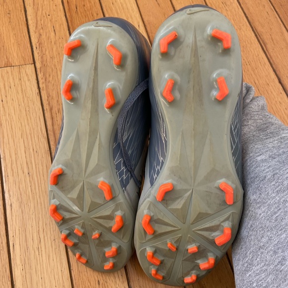 Big Kids Nike Phantom Soccer Cleats - Picture 2 of 7